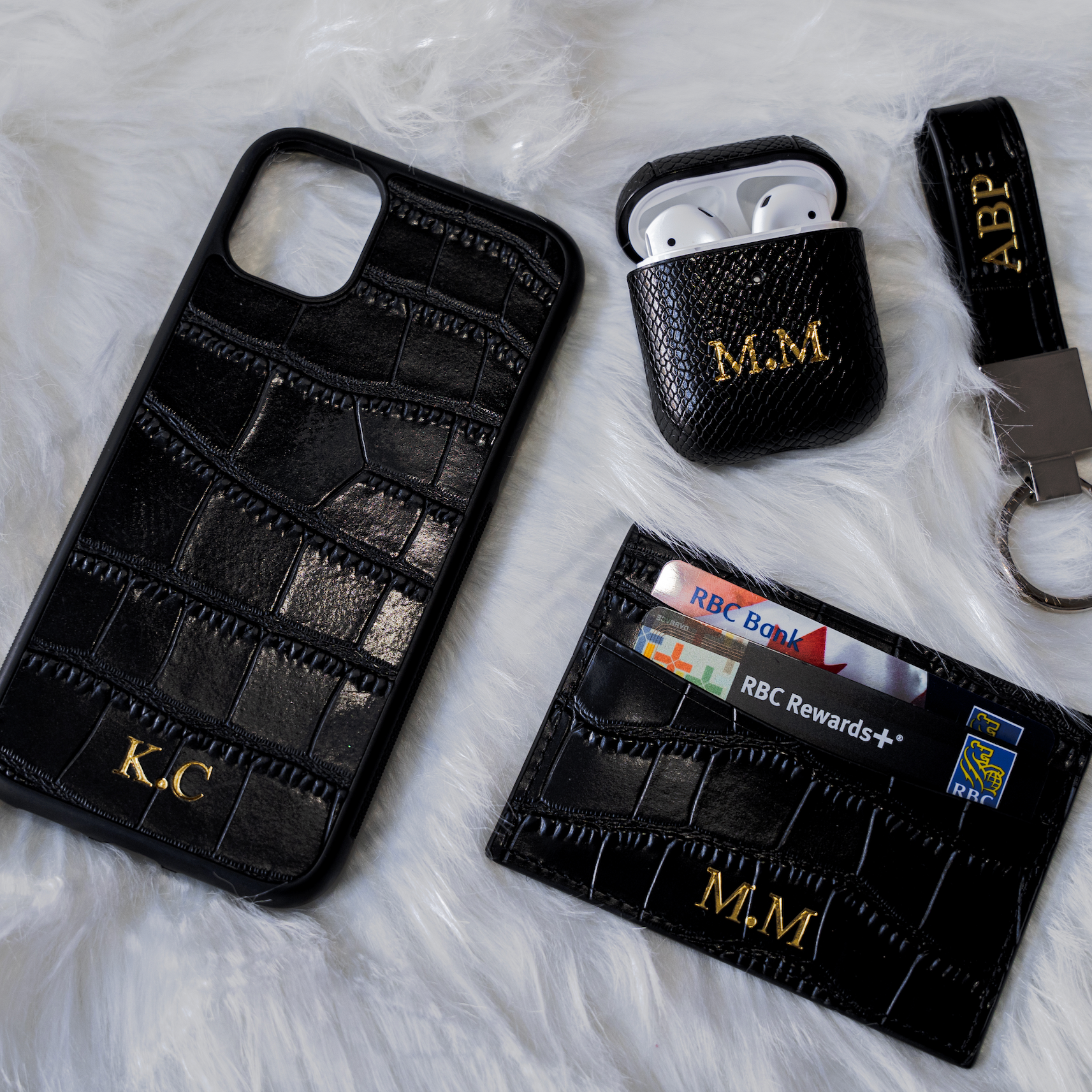 Python Airpods Case - Goldbar