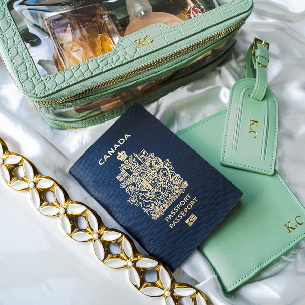 Smooth Passport Set - Goldbar